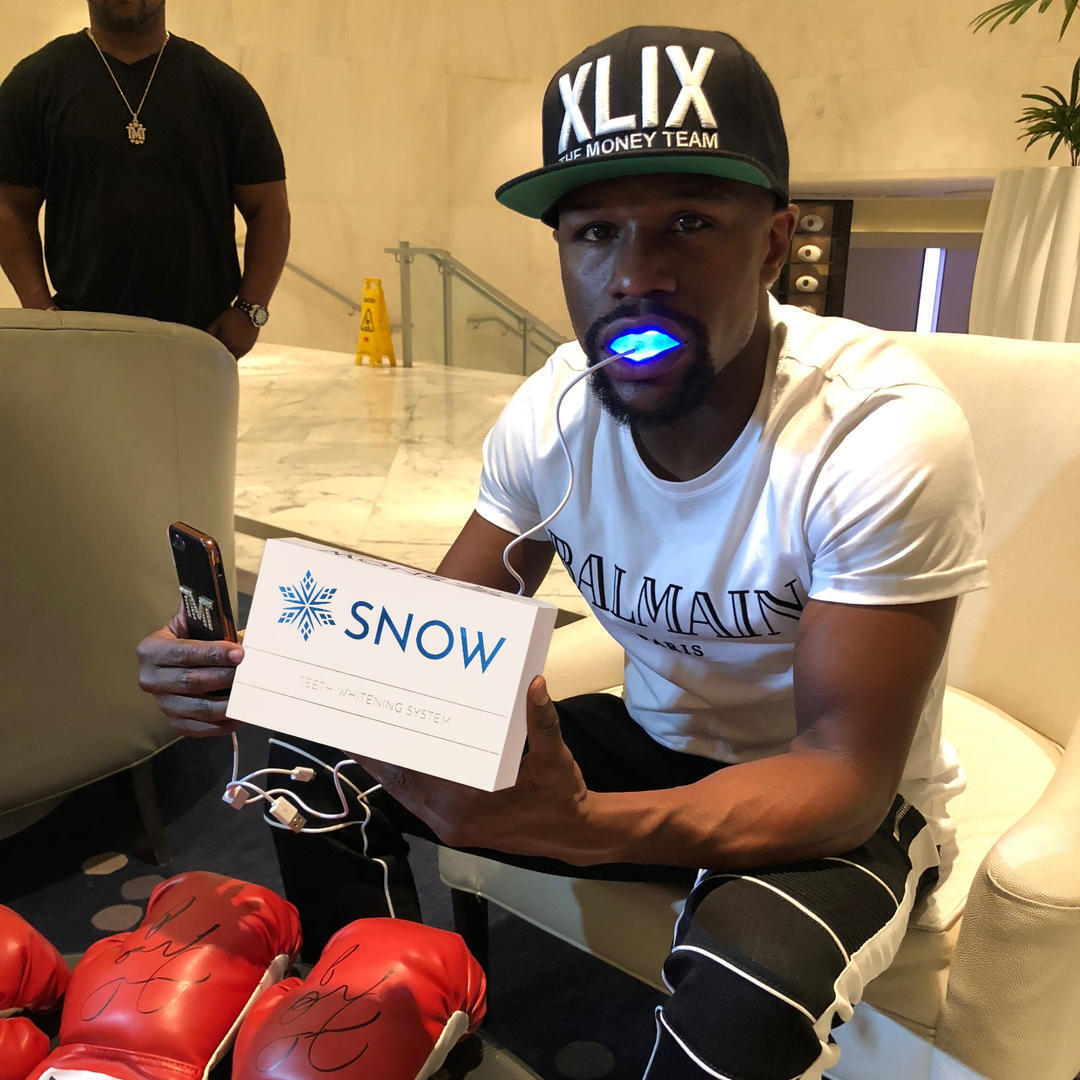 Floyd Mayweather - Snow Teeth whitening